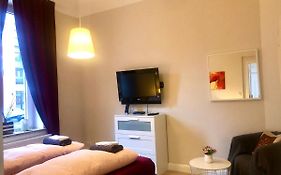 Villa Hanseart Luebeck - Privatzimmer In Zentraler Lage